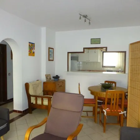 아파트 Alvor, T1+1 W/ Pool, In Portimao *